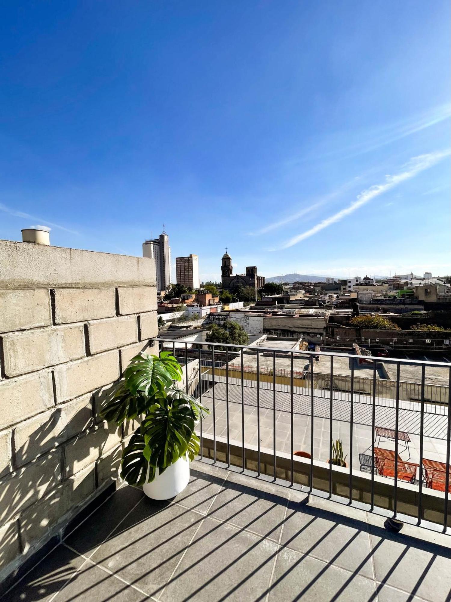 Tribu Centro Historico Apartment Guadalajara Bagian luar foto