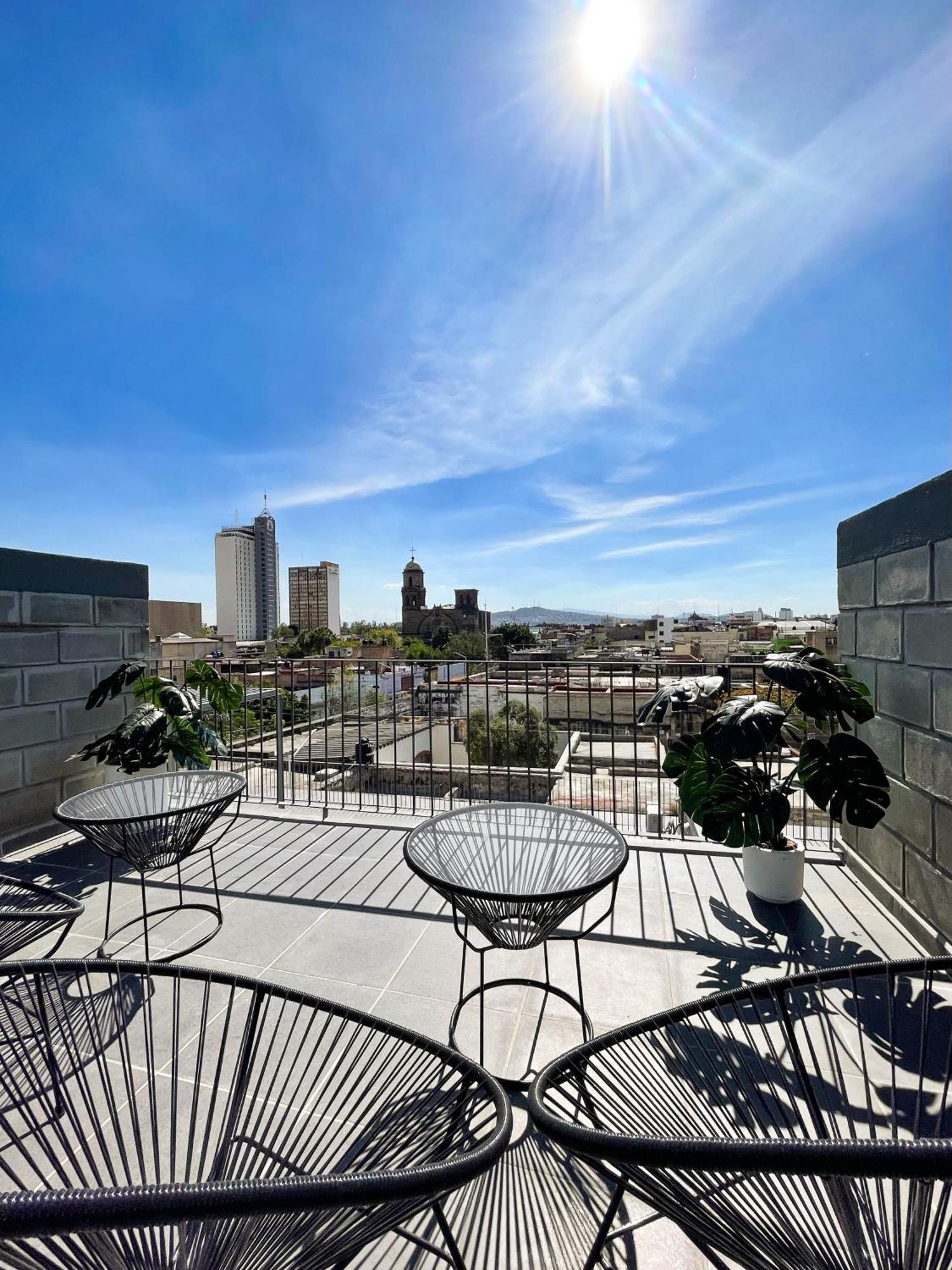 Tribu Centro Historico Apartment Guadalajara Bagian luar foto